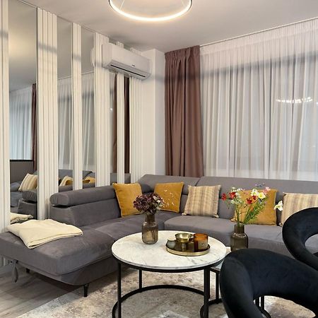 Luxevibe Apartments Near Mall Moldova Iasi Exterior foto